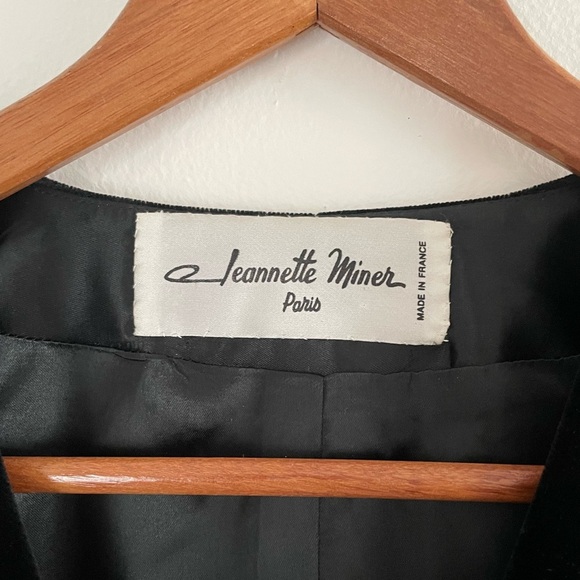 Vintage French Velvet and Gold Women’s Blazer size 40 by Jeannette Miner Paris - Picture 3 of 16